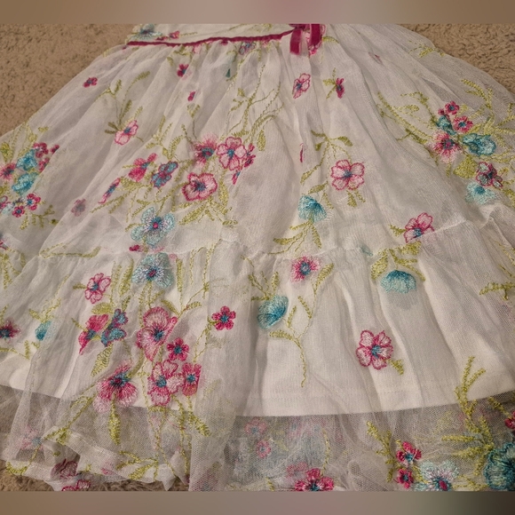 Zunie Girl's Embroidered Floral Party Dress Size 7 EUC - Picture 5 of 11